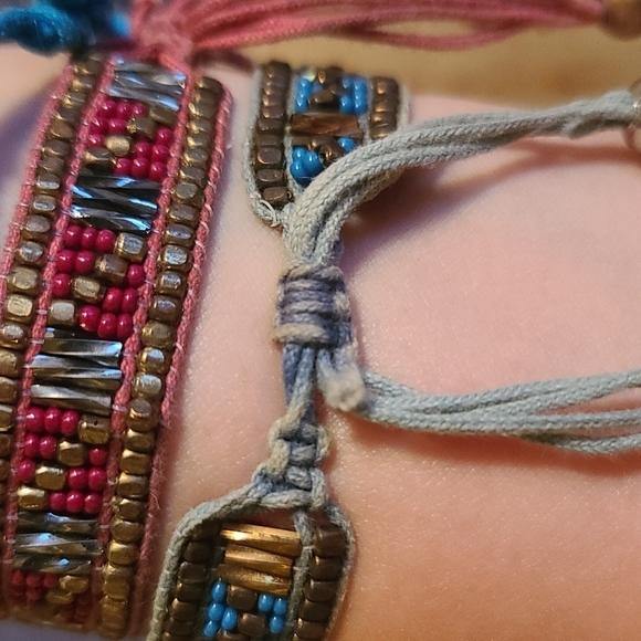 Distressed beaded bracelets| 4 Total - Picture 4 of 4